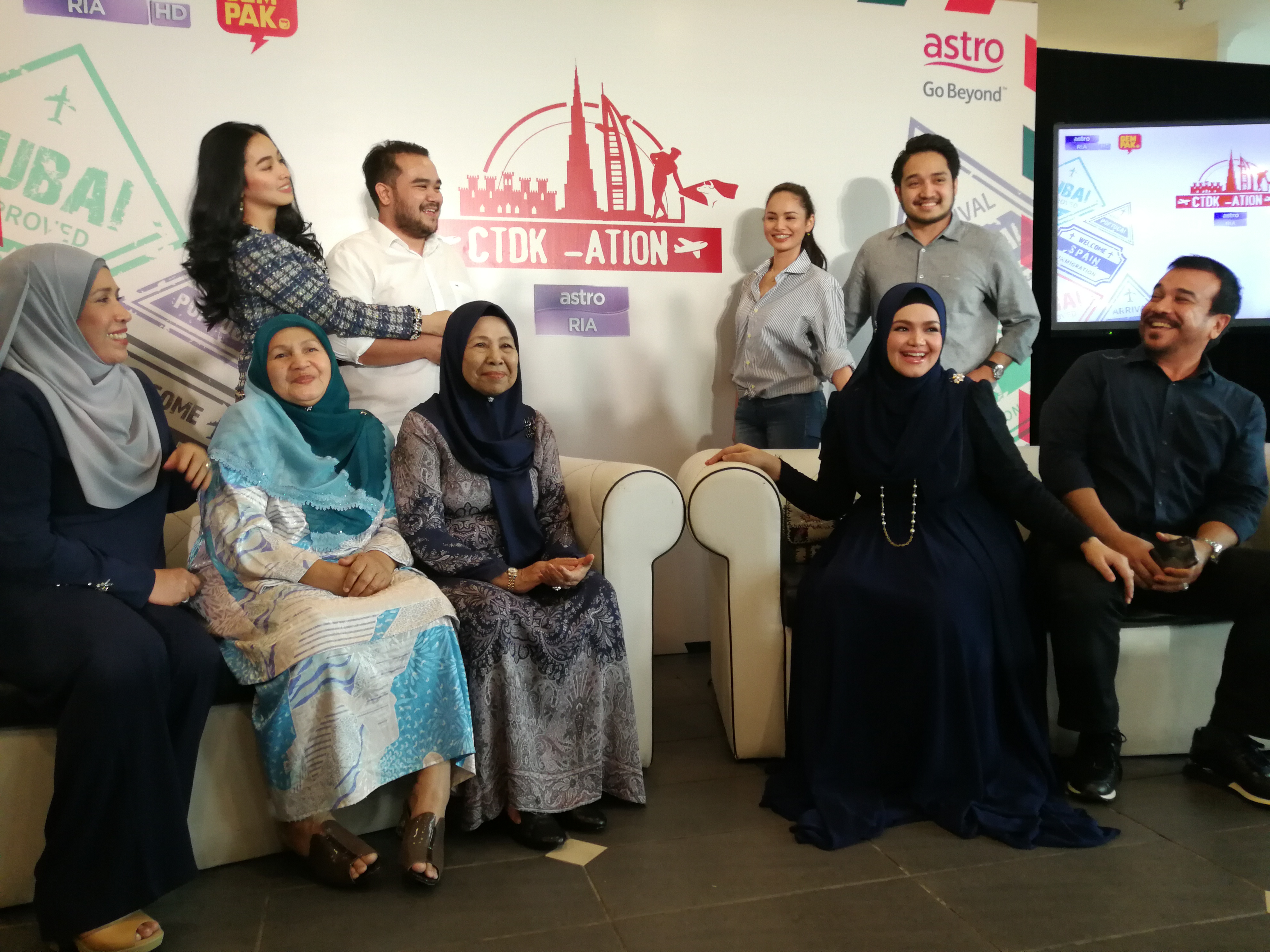 Photo of Siti Nurhaliza Cipta Lagu Untuk Bakal Anak