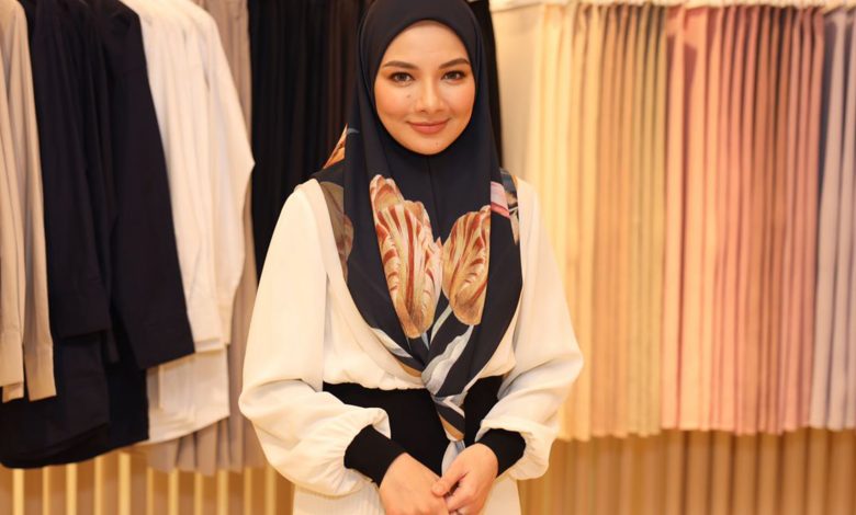 "Tidak, Tiada Apa-Apa" - Neelofa Ulas Gosip Cinta Dengan 